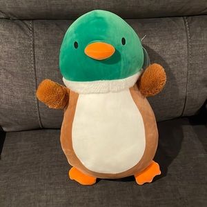 Avery hug me squishmallow